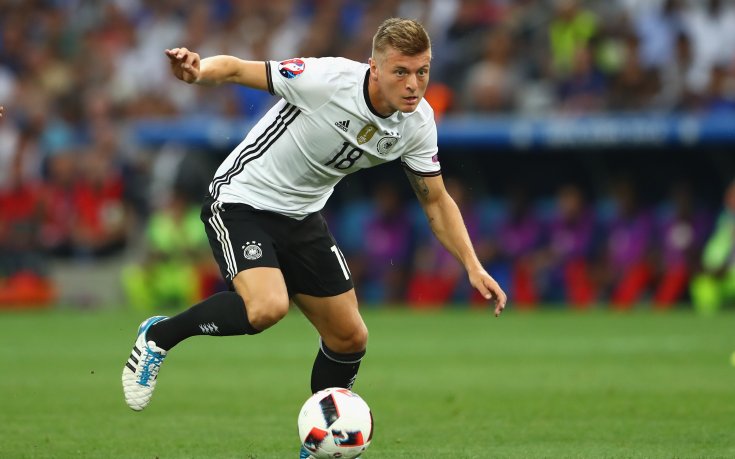 Футболист на Реал може да скара Моу и Пеп