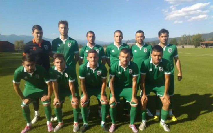 Пирин играе две 