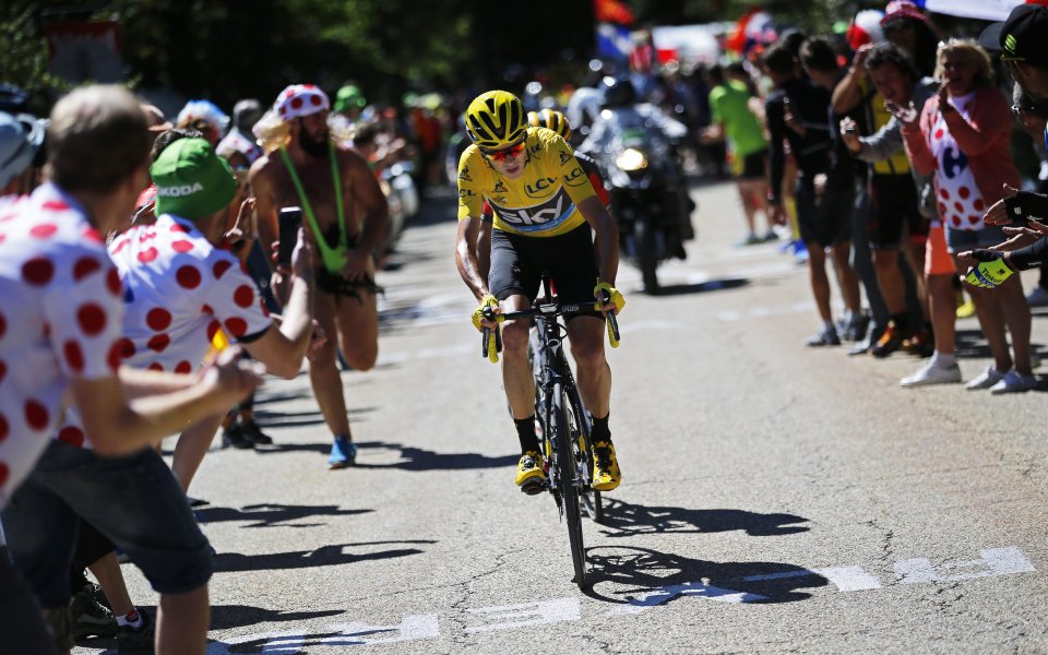 Куриозен завършек на най-тежкия етап в Тур дьо Франс