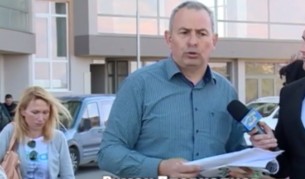 Руска фирма наводнила брата на Плевнелиев с фекалии