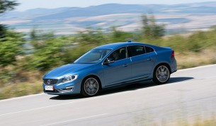 Тестваме ледено синия с гореща кръв Volvo S60 Polestar