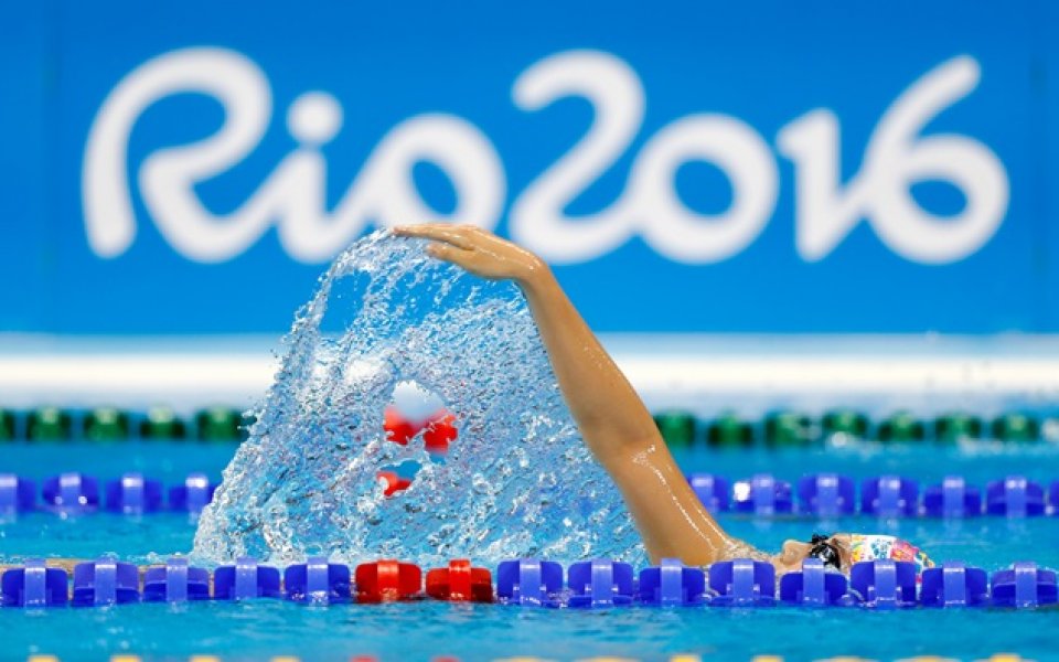 Гърците извадиха плувкиня от отбора заради допинг