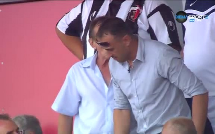 Петев гледа Локо Пловдив - Левски