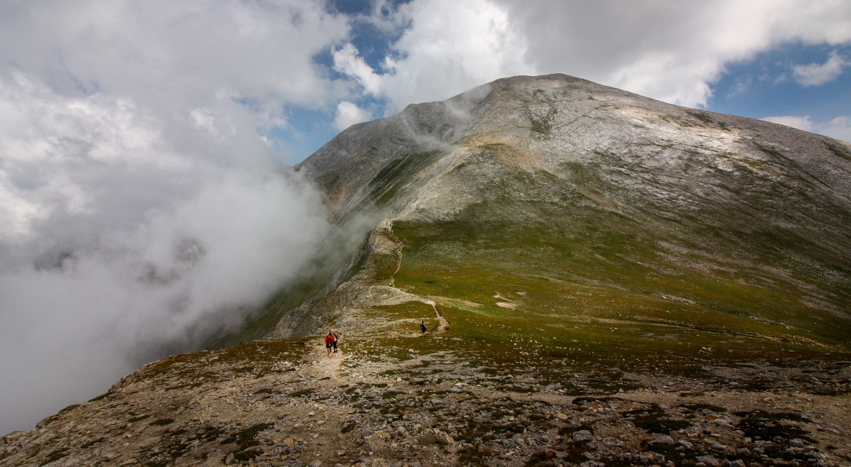 Божествени гледки от връх "Вихрен" и Кончето