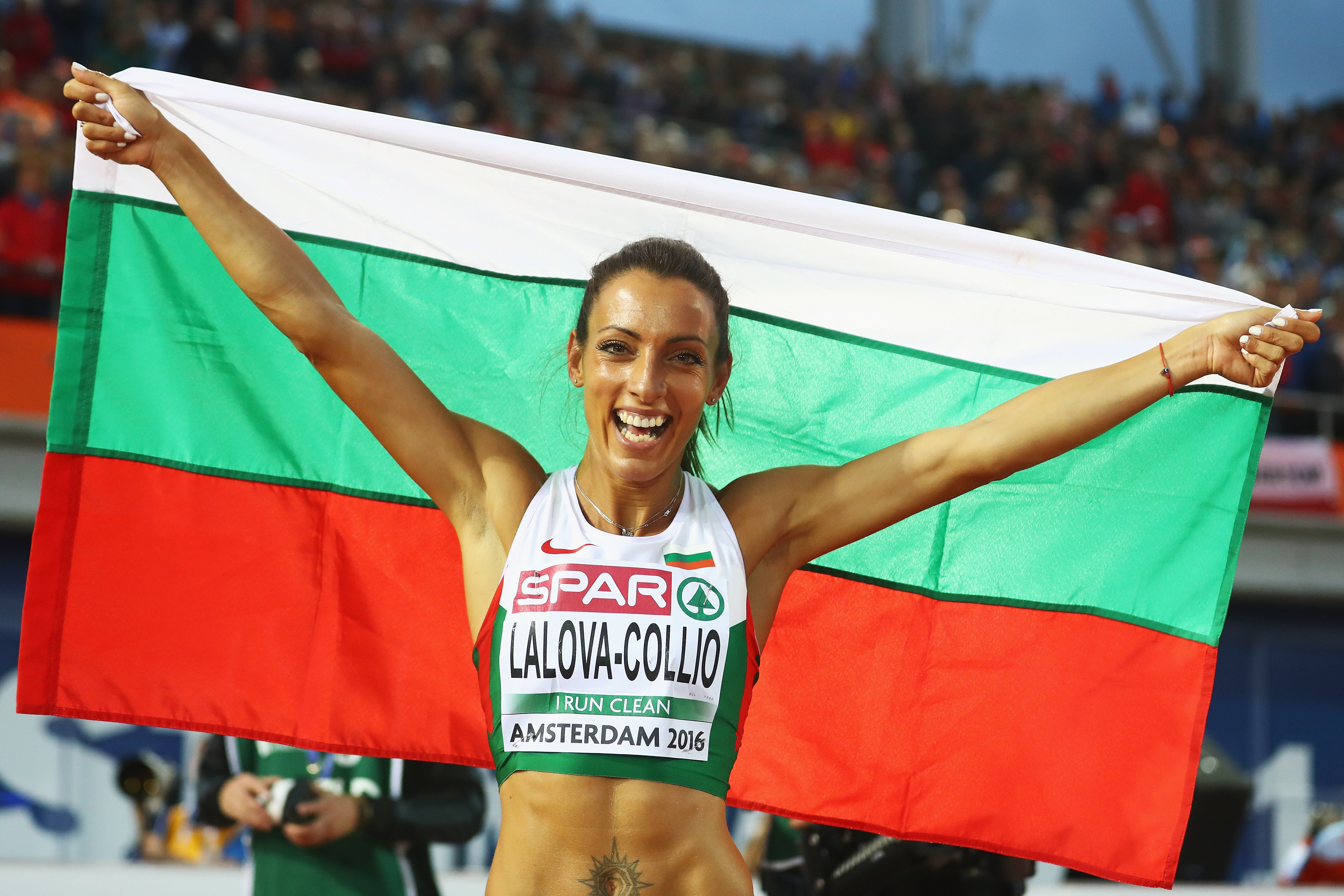 Ивет Лалова е една от най-обичаните и уважавани български спортистки. Чаровната спринтьорка се нарежда сред най-талантливите в световния бранш, а успехите, които постига през годините, я правят една от най-големите гордости на България.