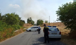 Полиция затвори пътищата в района на пожара