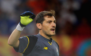 Касияс приел по-малка заплата, за да остане в Порто