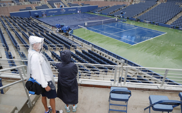 Дъжд отлага поне с час деня на US Open