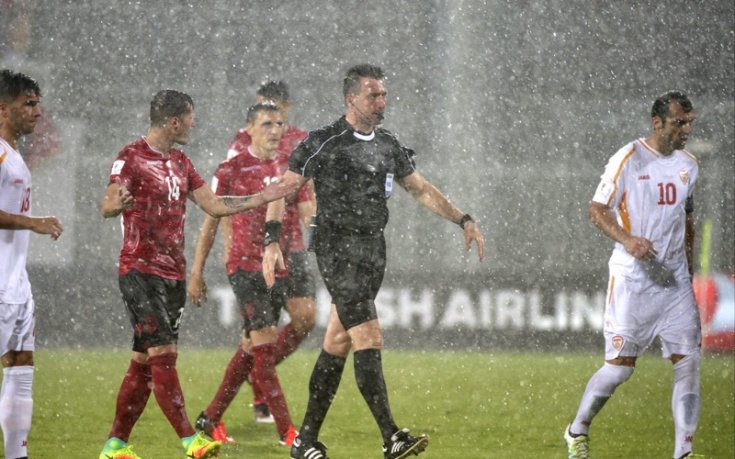 Порой прекрати Албания-Македония при 1:1