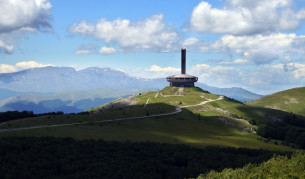 БСП и патриотите се скараха чий музей да е Бузлуджа