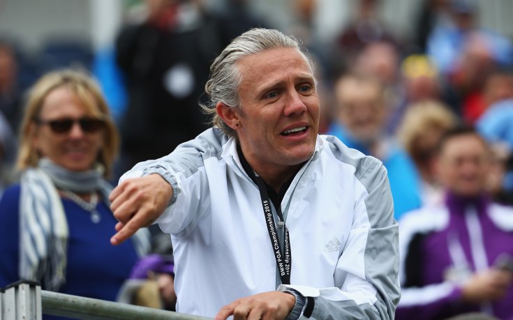 Джими Булард започна треньорската си кариера, пое аматьори