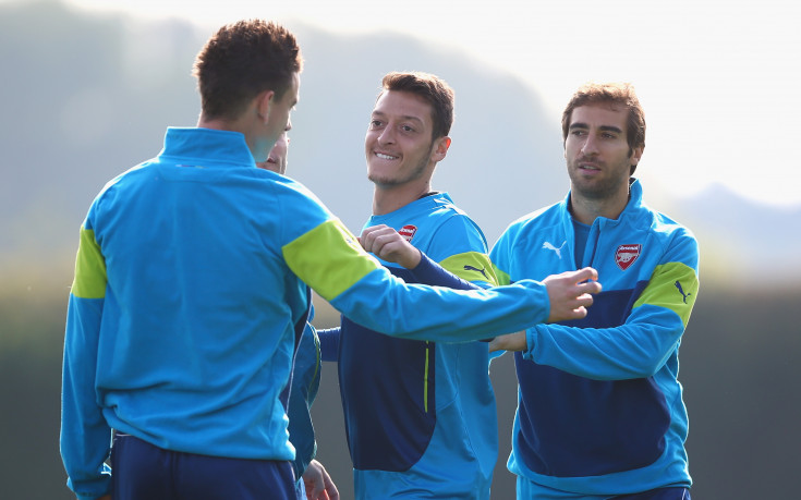 Отговорът на Йозил: Кой е по-добър - Меси или Роналдо?!