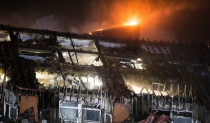 Голям пожар в болница в Германия с жертви, цари хаос