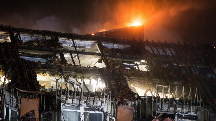 Голям пожар в болница в Германия с жертви, цари хаос