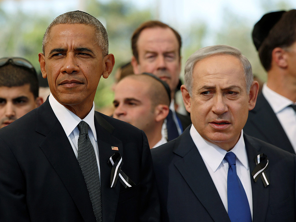 Реч произнесе и израелският премиер Бенямин Нетаняху, отдавайки почит на приноса на Перес за мира между Израел и Палестинските територии. „Той казваше, че мирът е истинската сигурност – ако има мир ще има и сигурност“, каза Нетаняху. „Ще има мир, Шимон... Казвам ти това искрено“, допълни той.