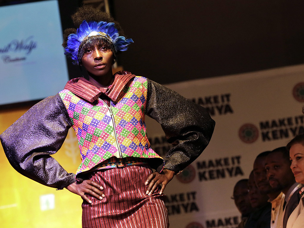 В модната индустрия на Кения се виждат огромни промени през годините, след като все повече хора приемат западните и други култури в модния стил