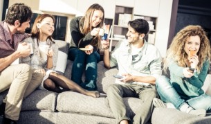 Начинът, по който разказвате вицове, издава...