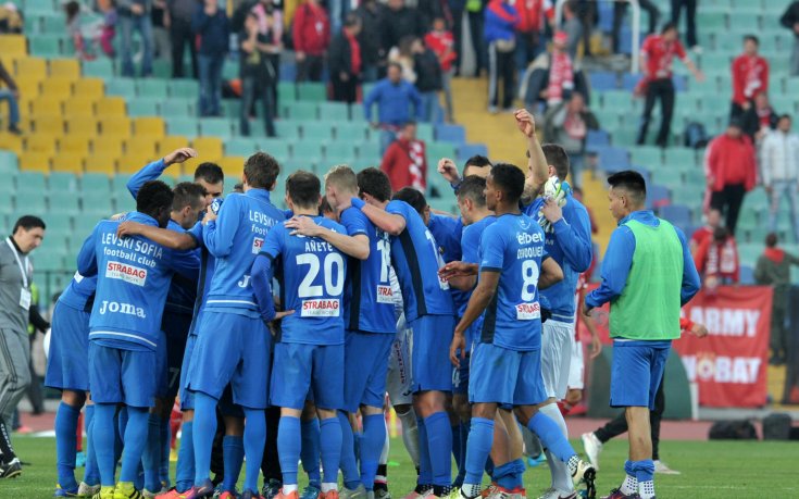 Люпко взе 18 футболисти за Берое