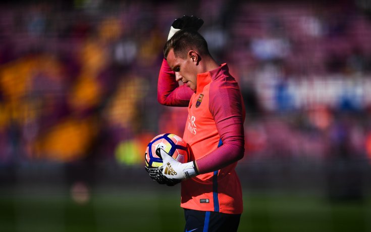 Тер Стеген се разбра с Барса за нов договор