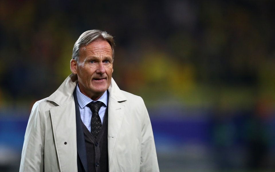 Шеф на Дортмунд: Финалът на ШЛ трябва да си остане в Европа