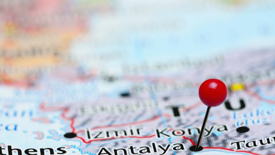 Експлозия разтърси турския курорт Анталия