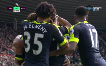 Арсенал поведе на Съндърланд след попадение на Санчес