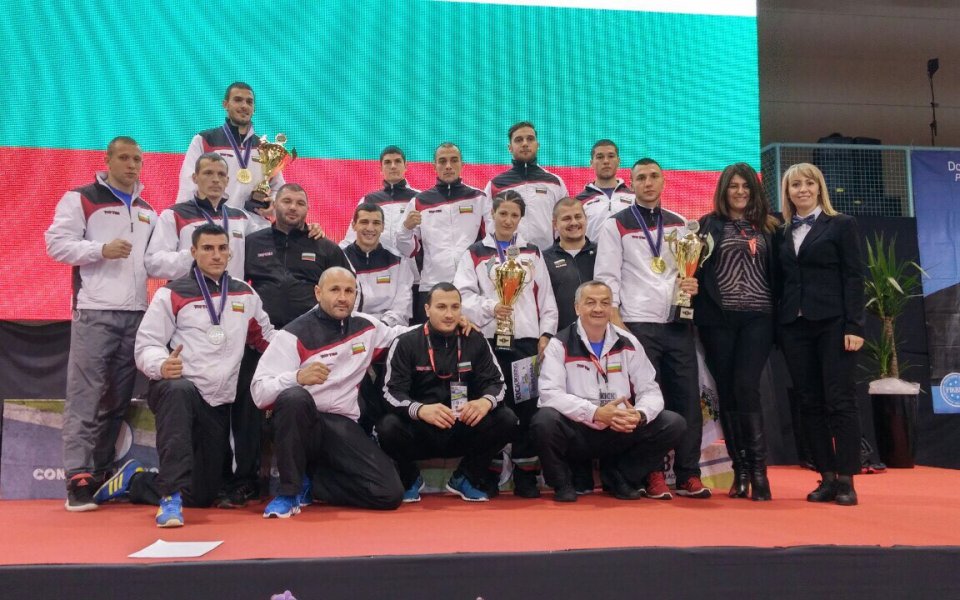 България с 3 златни медала от Европейското по кикбокс