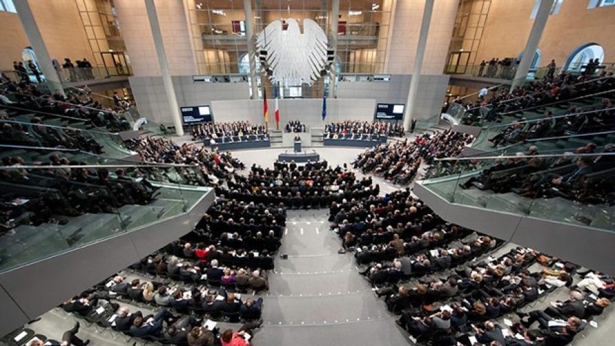 Новият германски Бундестаг се събира на първото си заседание