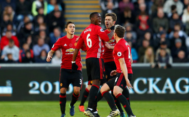 Юнайтед напомни за себе си, Ибра блесна с два гола