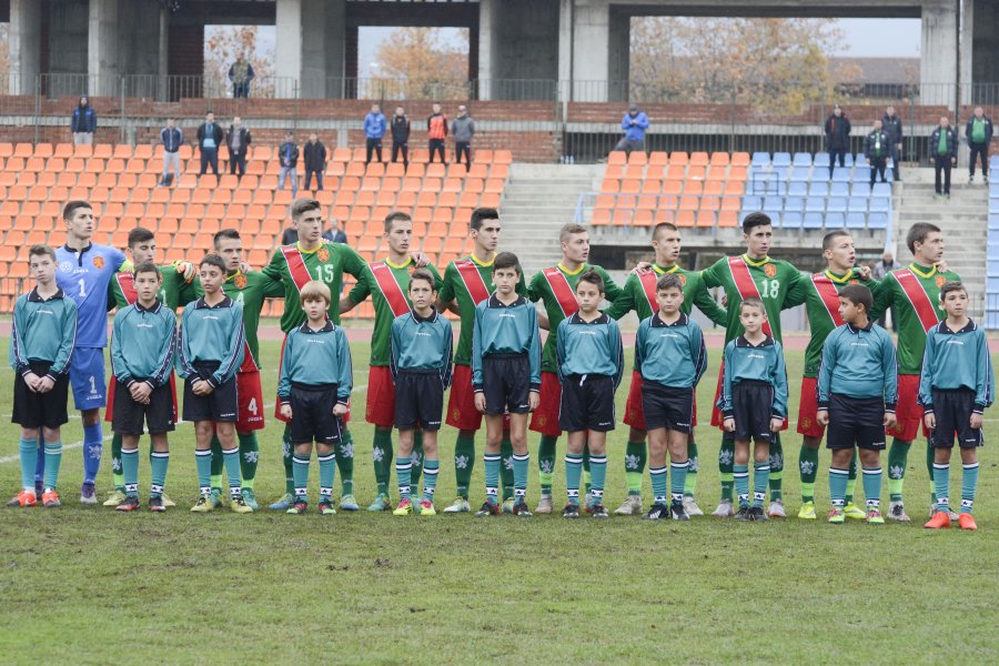 България U 19 Дания U 191