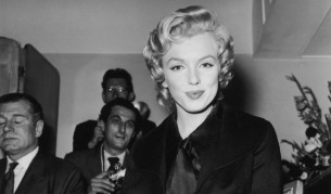 Продадоха култова рокля на Мерилин Монро за милиони
