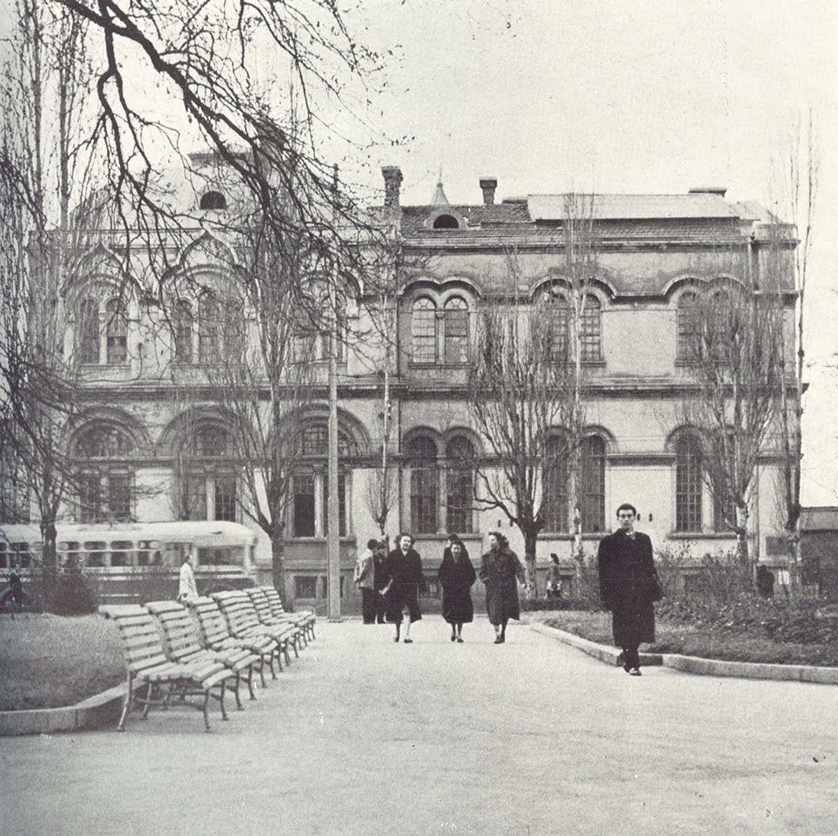 Висшият институт за изобразителни изкуства „Николай Павлович”, средата на 50-те години