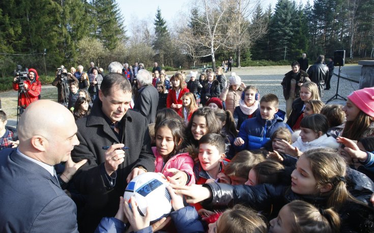 Хубчев: Гледам и футболисти от първенства, които досега не са викани