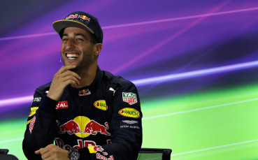 Рикиардо ухилен до уши след третото място в събота