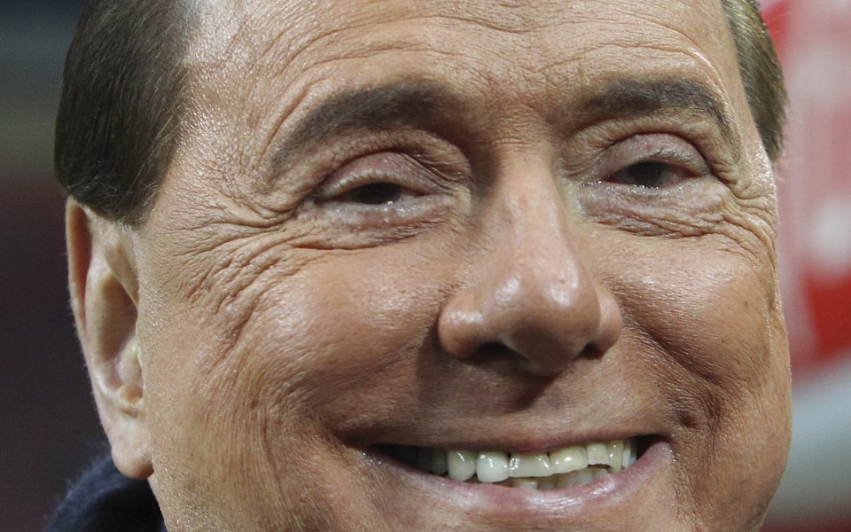 Берлускони в действие, забрани татуси и бради в Монца
