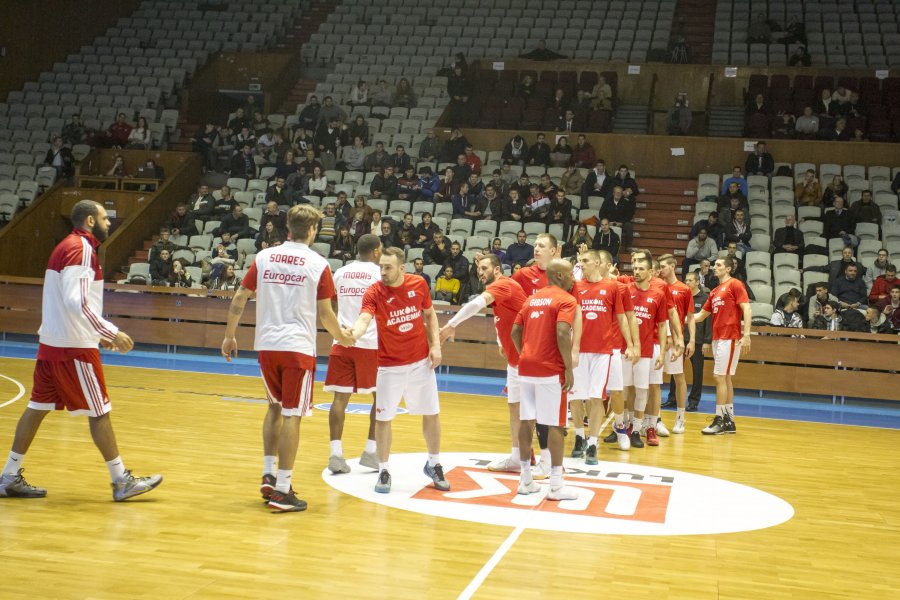 Лукойл Академик Бенфика ФИБА Европа баскетбол1