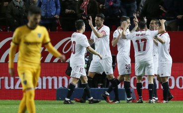 Севиля разкъса Малага и прескочи Барселона