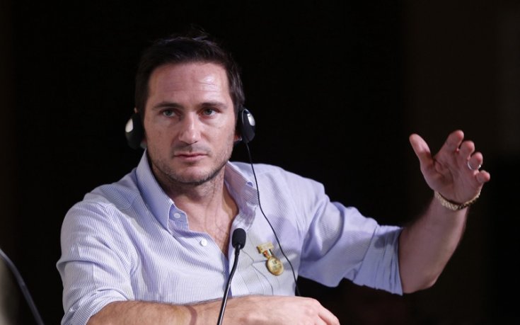 Гарет Бари измести Лампард и гони исторически рекорд на Гигс