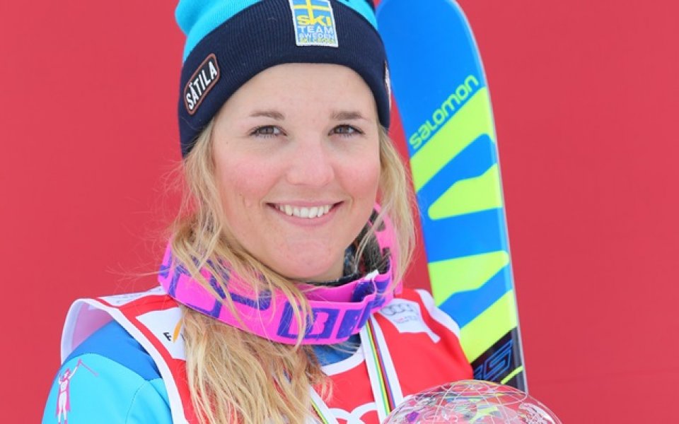 Транспортираха пострадалата шведска скиорка в кома