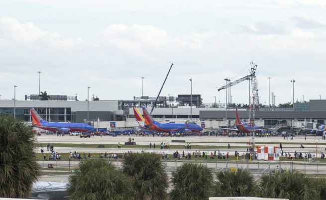 Мъж откри стрелба на летище във Флорида, петима убити