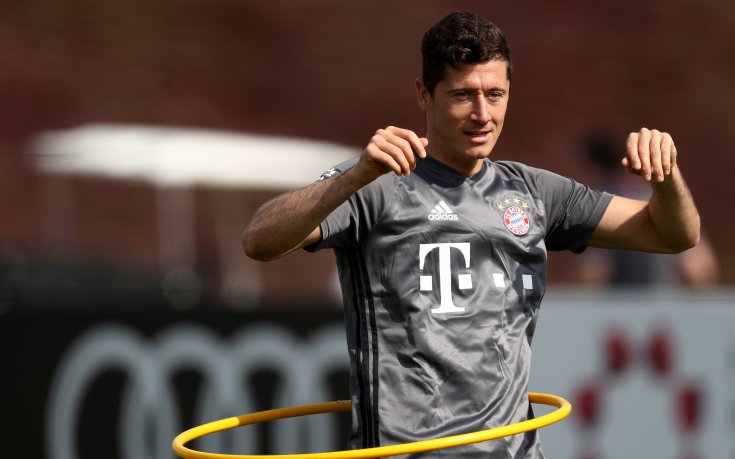 Левандовски отряза китайци, можеше да взима повече от Тевес