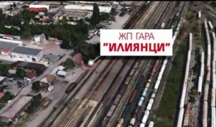 Пътници спряха влак, БДЖ: На косъм от "безумна трагедия"