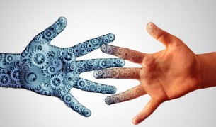 Малък робот ще прави компания на възрастни хора