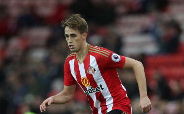 Янузай ползва Погба, за да пропълзи обратно в Юнайтед