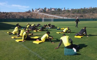 Ботев и Локо Пд тренираха на съседни терени в Алания