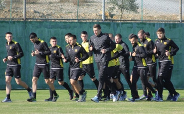 Бранител на Ботев пропусна тренировка заради възпаление