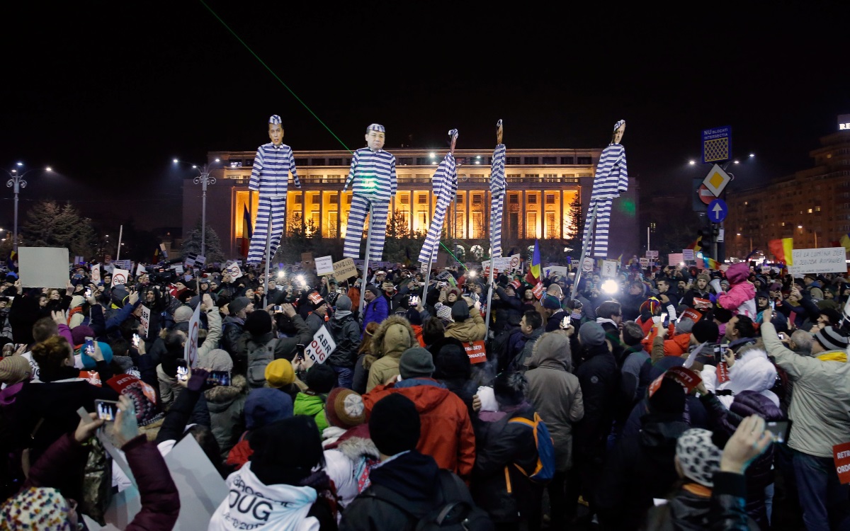 Поредна нощ на протести в Румъния