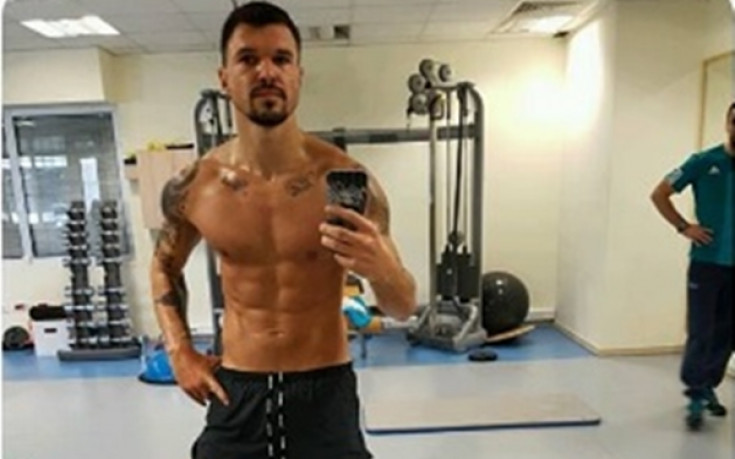 Божинов показа мускули във фитнеса