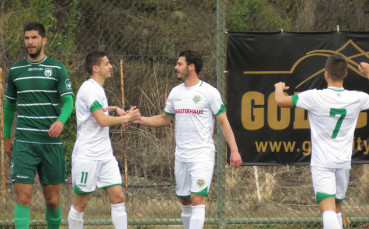 Македонци се измъкнаха от хватката на 