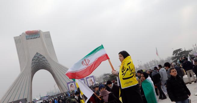 През последните няколко седмици саудитската преса пише главно за три